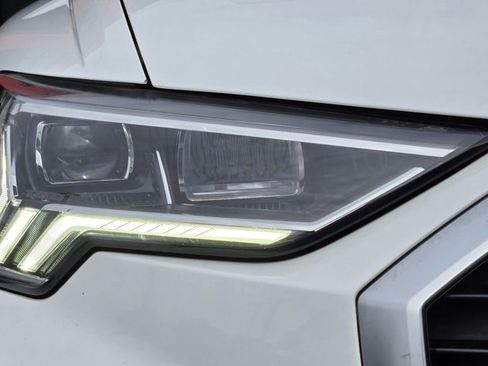 Used 2021 Audi Q3 2.0T Premium image 12