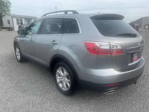 Used 2011 MAZDA CX-9 Touring w/ Moonroof & Bose Audio Pkg AWD/4WD image 4