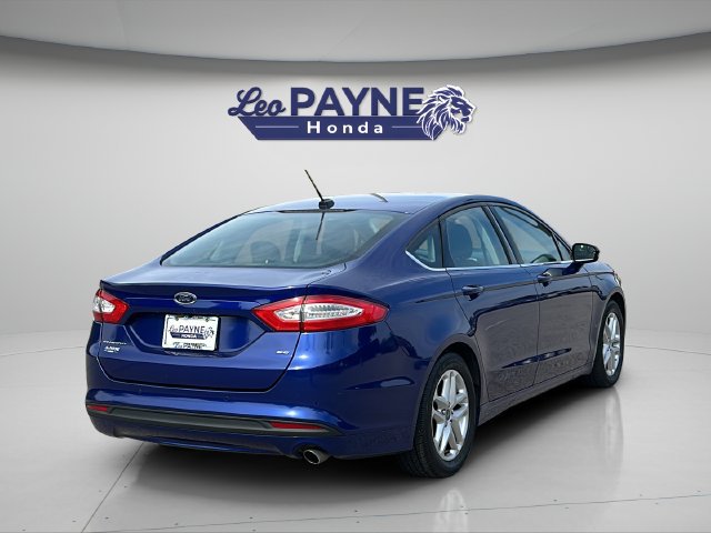 Used 2016 Ford Fusion SE FWD image 11