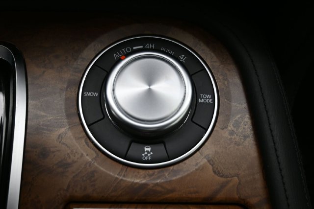 Used 2024 Nissan Armada SL w/ Captain's Chairs Package AWD/4WD image 32