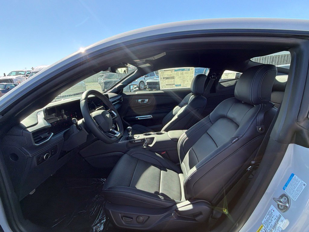 New 2026 Ford Mustang GT Premium w/ GT Performance Package RWD image 25