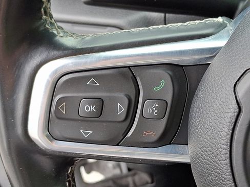 Used 2021 Jeep Wrangler Unlimited Sahara image 22