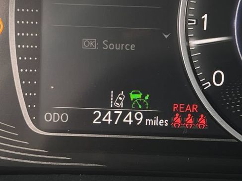 Used 2024 Lexus ES 350 w/ Luxury Package FWD image 21