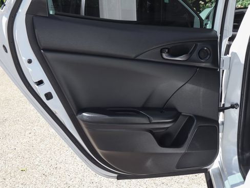 Used 2021 Honda Civic Sport image 32