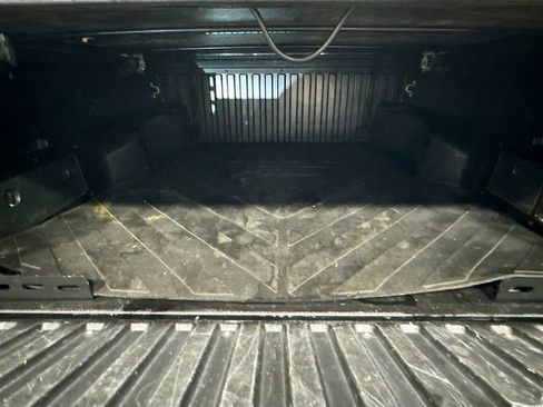 Used 2017 Toyota Tacoma TRD Off-Road w/ Premium & Technology Package image 23