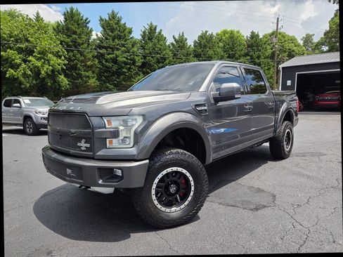 Used 2017 Ford F150 Lariat w/ Equipment Group 502A Luxury AWD/4WD image 4