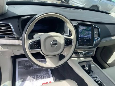 Used 2025 Volvo XC90 B6 Plus w/ Protection Package Premier AWD/4WD image 12