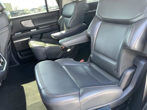 Used 2025 Ford Expedition Active image 23