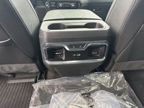 Used 2024 Chevrolet Silverado 3500 LTZ w/ LTZ Convenience Package image 33