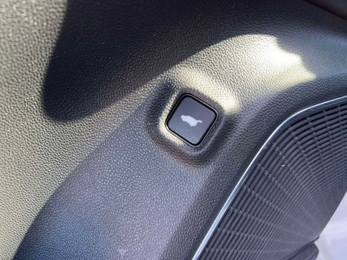 Used 2022 Acura MDX A-Spec image 25