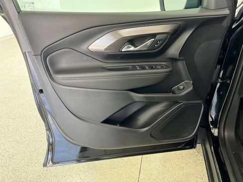 Used 2024 GMC Terrain SLE w/ Driver Convenience Package FWD image 20