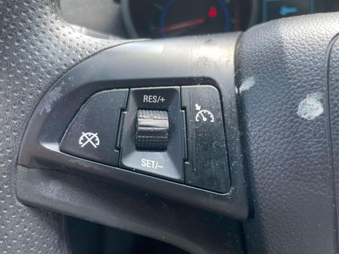 Used 2015 Chevrolet Cruze LT FWD image 20