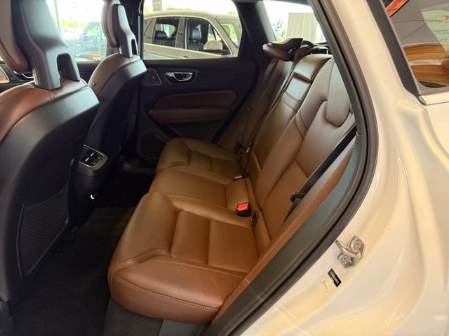 Used 2018 Volvo XC60 T6 Inscription w/ Luxury Seat Package AWD/4WD image 22