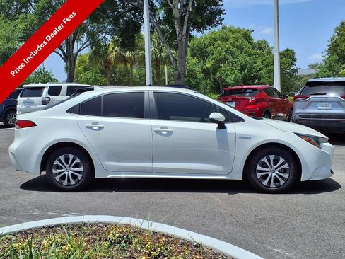 Used 2021 Toyota Corolla LE FWD image 9