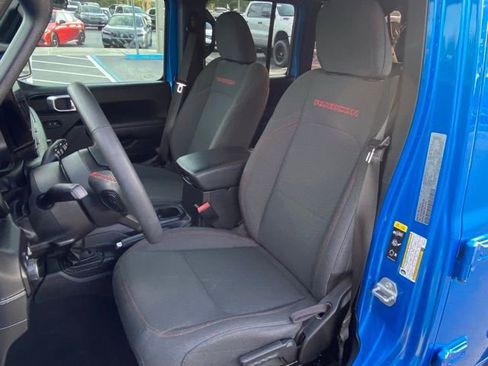 Used 2024 Jeep Wrangler Unlimited Rubicon w/ Safety Group AWD/4WD image 15