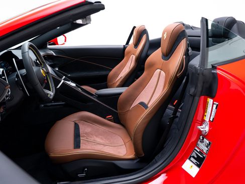 Used 2025 Ferrari Roma Spider image 46