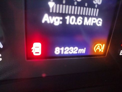 Used 2018 Jeep Compass Latitude w/ Cold Weather Group image 18