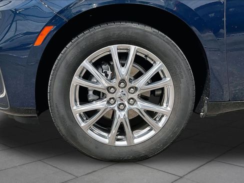 Used 2024 Buick Enclave Premium AWD/4WD image 11