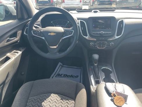 Used 2023 Chevrolet Equinox LT FWD image 4
