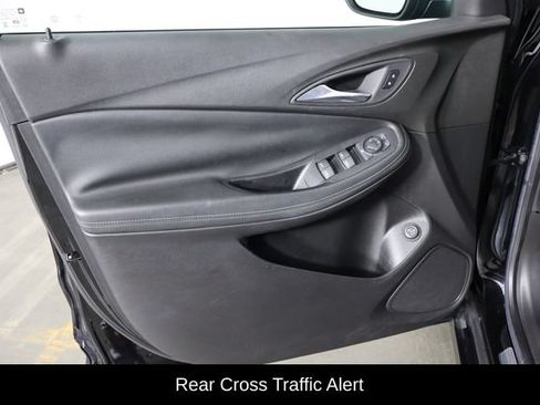 Used 2022 Buick Encore GX Select w/ Sport Touring Package FWD image 19