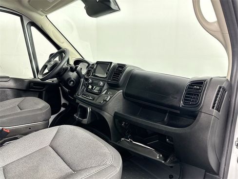 Used 2024 RAM ProMaster 2500 w/ Convenience Group image 26