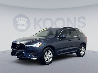 Used 2022 Volvo XC60 B5 Momentum w/ Climate Package