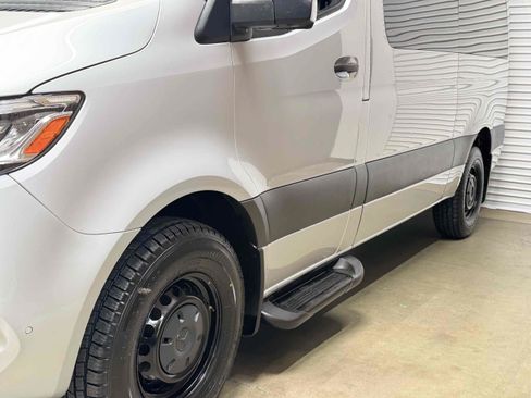 Used 2023 Mercedes-Benz Sprinter 2500 image 61