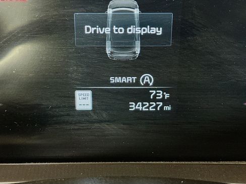 Used 2025 Kia Telluride S image 18