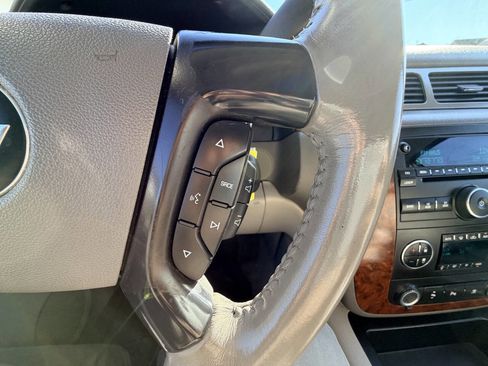 Used 2007 Chevrolet Suburban LT w/ LT Preferred Equipment Group image 35