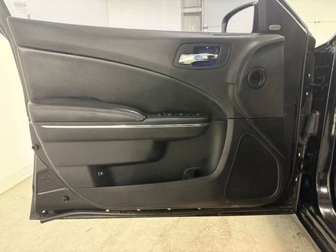 Used 2012 Dodge Charger SXT w/ Blacktop Pkg image 7