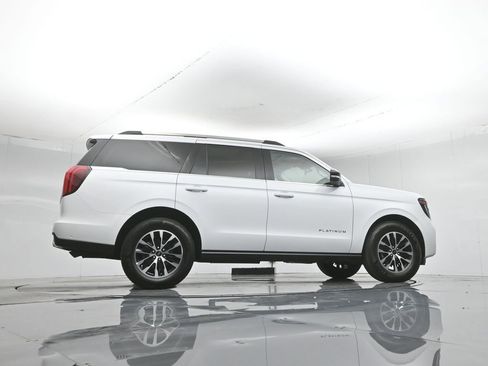 Used 2025 Ford Expedition Platinum AWD/4WD image 58