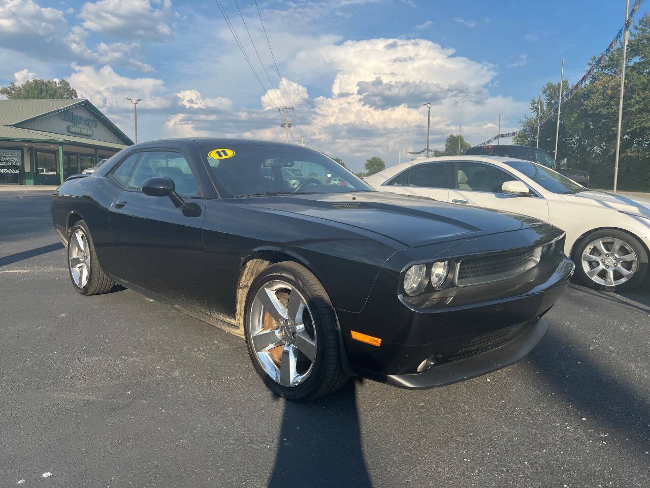 Used 2011 Dodge Challenger RWD image 9