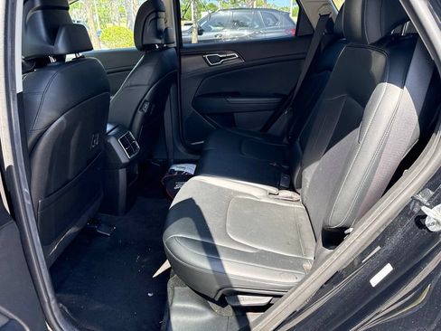Used 2023 Kia Sportage EX FWD image 5
