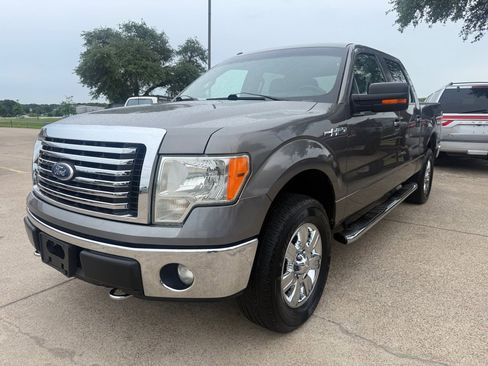 Used 2011 Ford F150 XLT w/ XLT Chrome Pkg AWD/4WD image 3