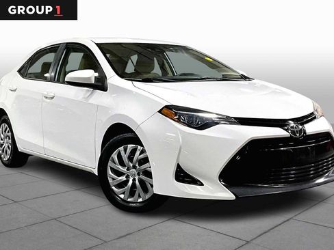 Certified 2018 Toyota Corolla LE image 2