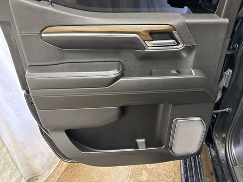 Used 2024 Chevrolet Silverado 1500 High Country w/ Midnight Edition image 24