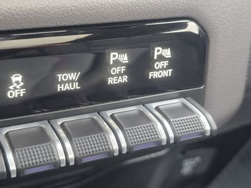 Used 2020 RAM 1500 Big Horn image 9