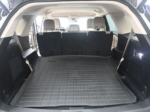 Used 2021 Ford Explorer Limited w/ Equipment Group 301A image 28