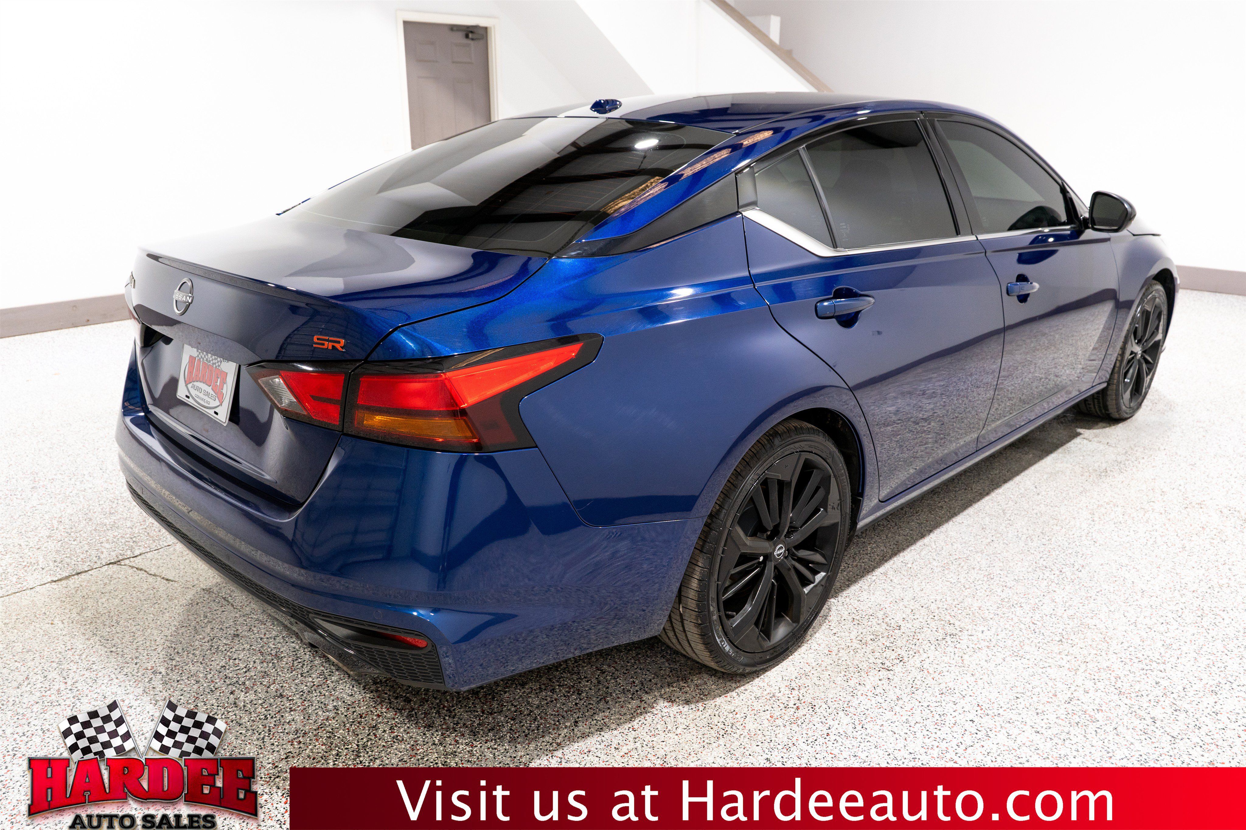 Used 2024 Nissan Altima 2.5 SR FWD image 5
