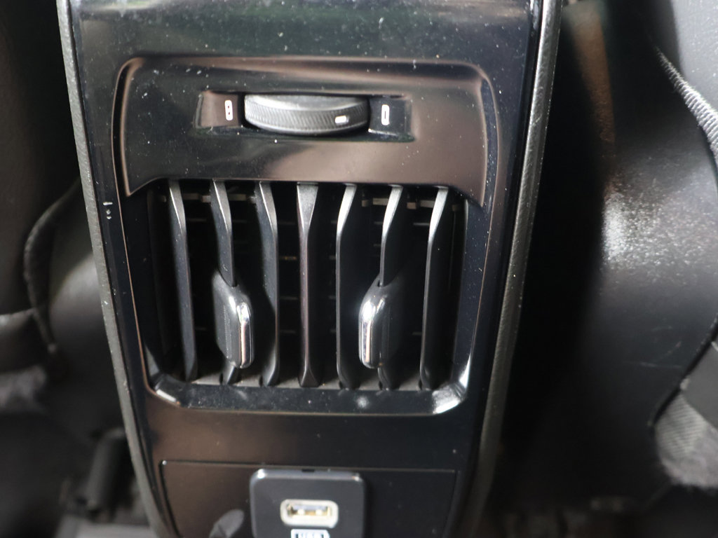 Used 2026 Jeep Compass Latitude AWD/4WD image 47