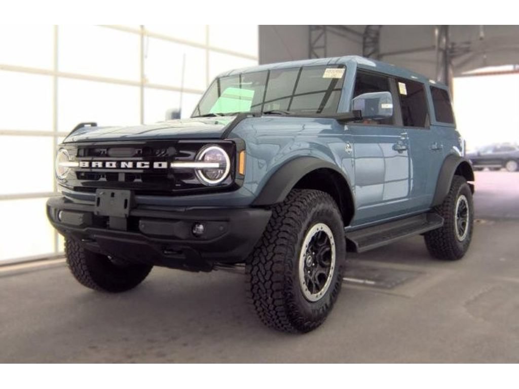 Used 2025 Ford Bronco Outer Banks w/ Sasquatch Package AWD/4WD image 1