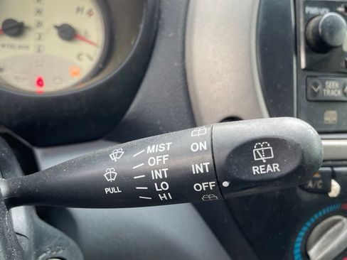 Used 2003 Toyota RAV4 2WD image 13