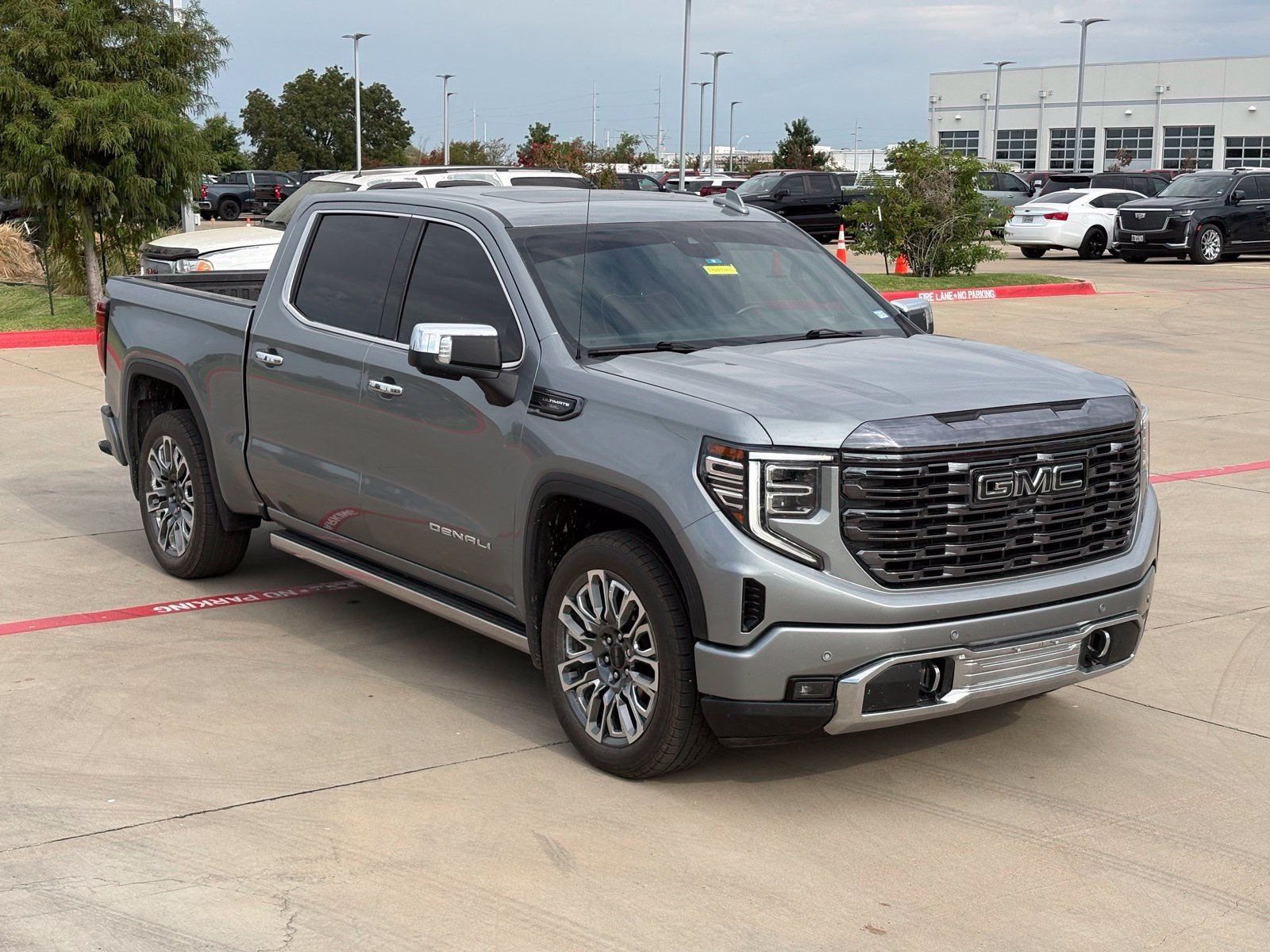 Used 2024 GMC Sierra 1500 Denali Ultimate AWD/4WD image 12