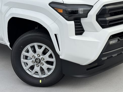 New 2026 Toyota Tacoma SR5 RWD image 10