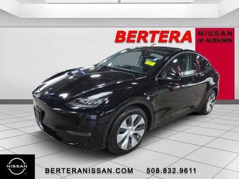 Used 2021 Tesla Model Y Long Range image 5