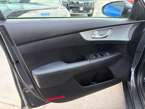 Used 2024 Kia Forte LXS w/ LXS Technology Package FWD image 10