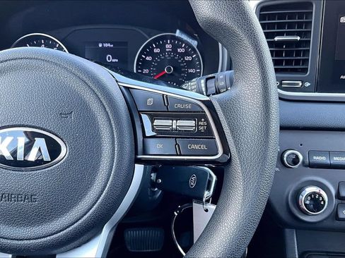 Used 2022 Kia Sportage LX FWD image 18