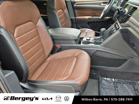 Certified 2023 Volkswagen Atlas SEL Premium AWD/4WD image 28