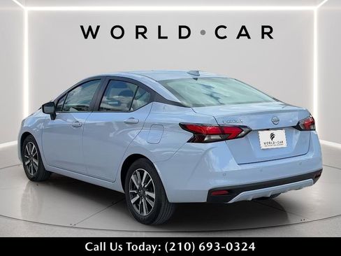 Used 2025 Nissan Versa SV FWD image 5