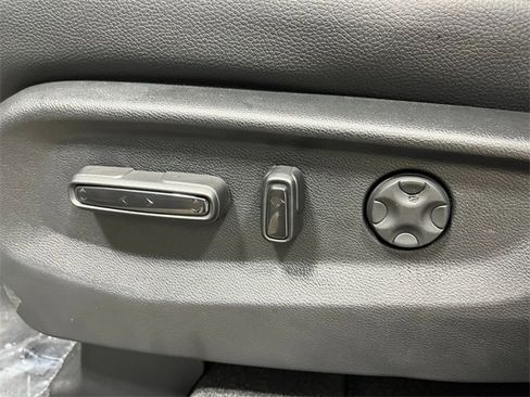 New 2026 Honda Odyssey Touring image 10